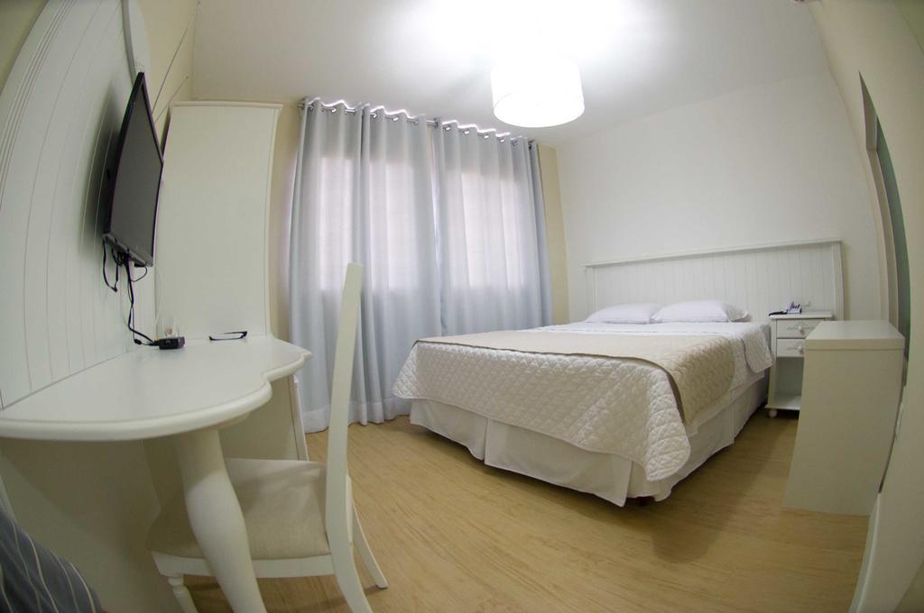 Hotel Oma Zita Forquilhinha Exteriör bild