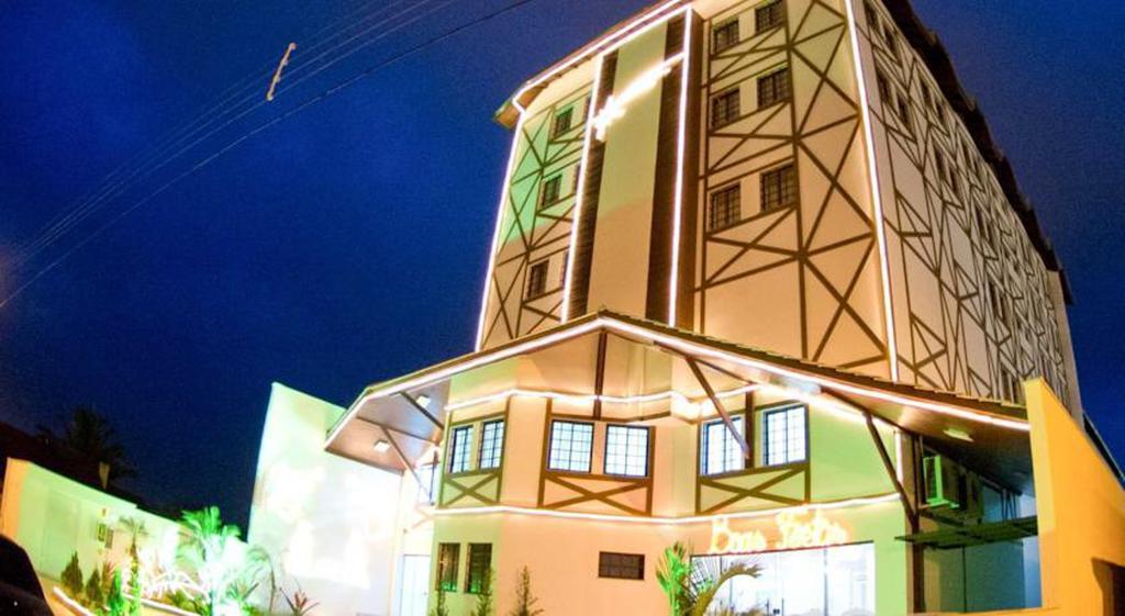 Hotel Oma Zita Forquilhinha Exteriör bild